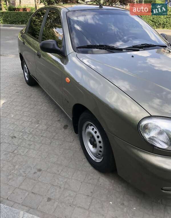 Седан Daewoo Sens 2003 в Запорожье
