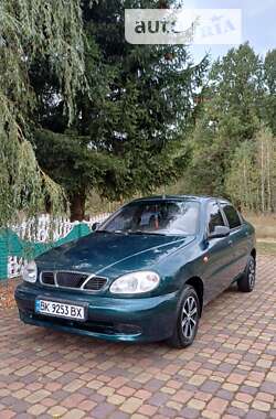 Седан Daewoo Sens 2004 в Дубровице