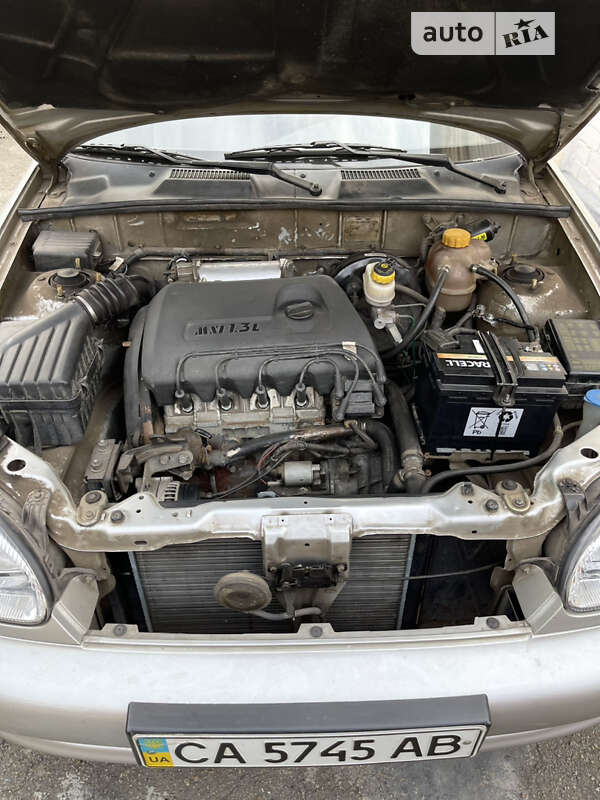 Седан Daewoo Sens 2005 в Умани