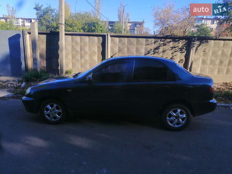 Седан Daewoo Sens 2004 в Кривом Роге