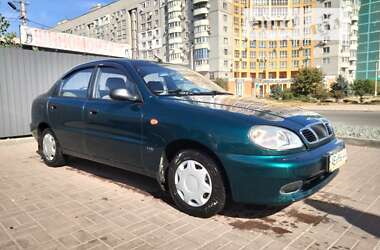 Седан Daewoo Sens 2004 в Дніпрі