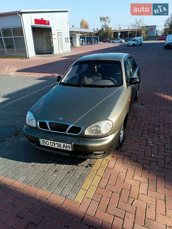 Седан Daewoo Sens 2004 в Ровно