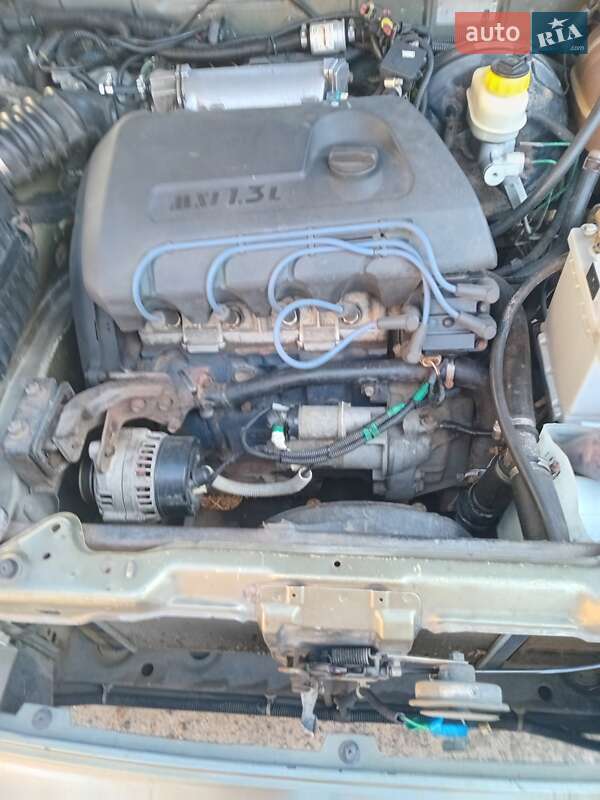 Седан Daewoo Sens 2005 в Буче