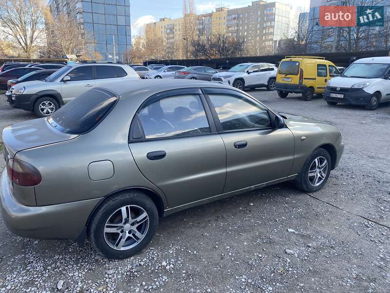 Седан Daewoo Sens 2005 в Днепре