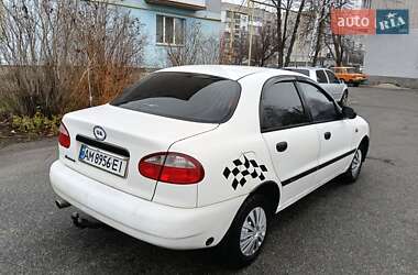 Седан Daewoo Sens 2002 в Малині