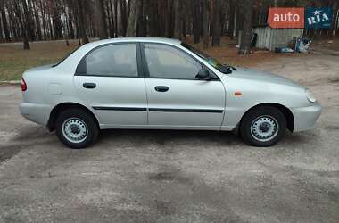 Седан Daewoo Sens 2004 в Десні