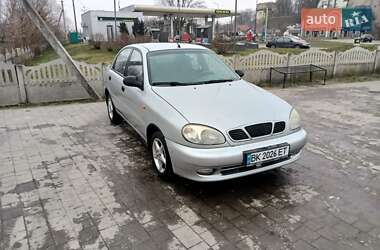 Седан Daewoo Sens 2005 в Острозі