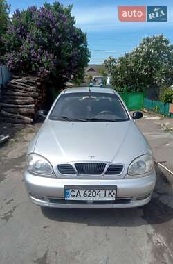 Седан Daewoo Sens 2003 в Новоархангельську