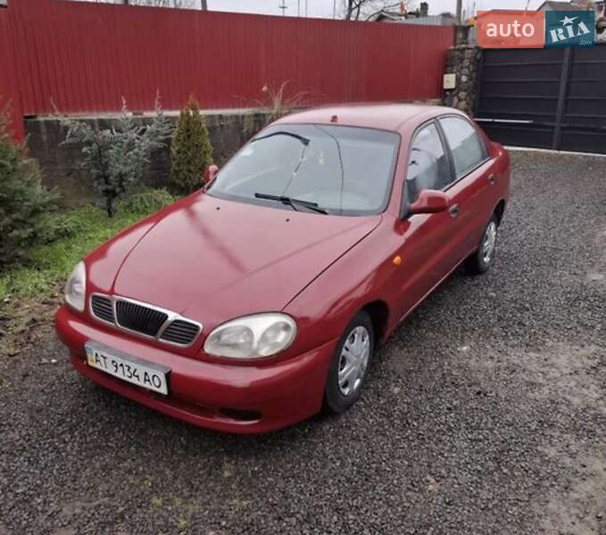 Седан Daewoo Sens 2008 в Хусті