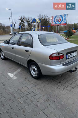 Седан Daewoo Sens 2005 в Дубні