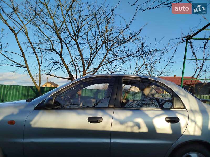 Седан Daewoo Sens 2003 в Калуше