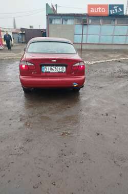 Седан Daewoo Sens 2008 в Чутовому