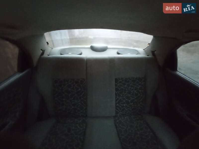 Седан Daewoo Sens 2003 в Днепре