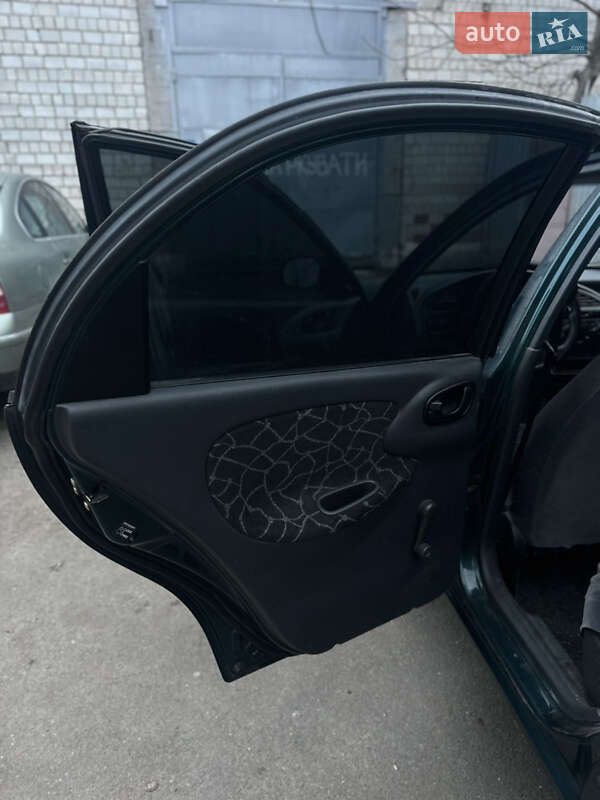 Седан Daewoo Sens 2003 в Киеве