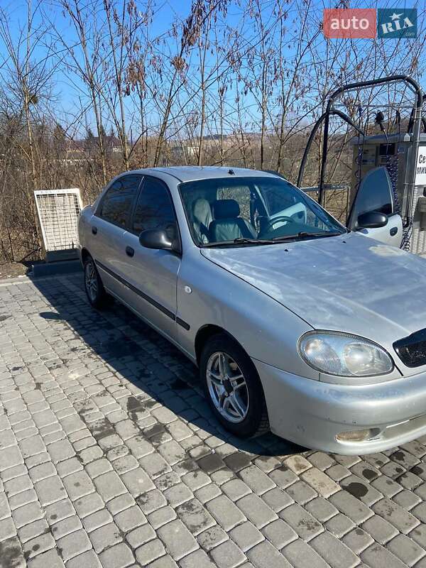 Седан Daewoo Sens 2003 в Львове