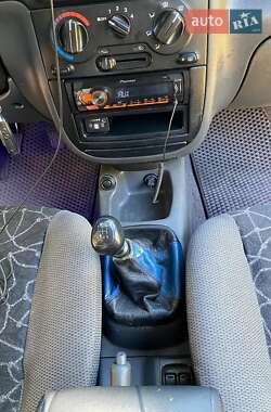 Седан Daewoo Sens 2003 в 