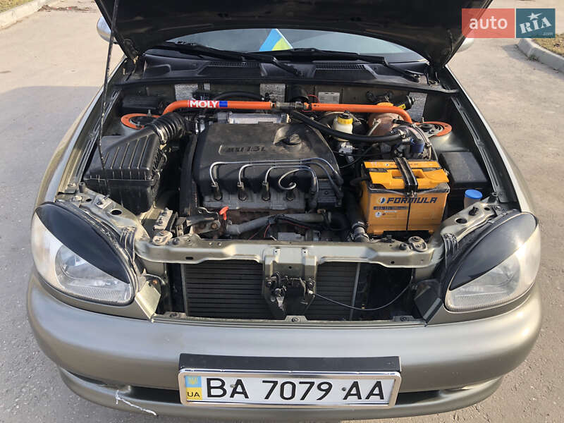 Седан Daewoo Sens 2004 в Кропивницькому