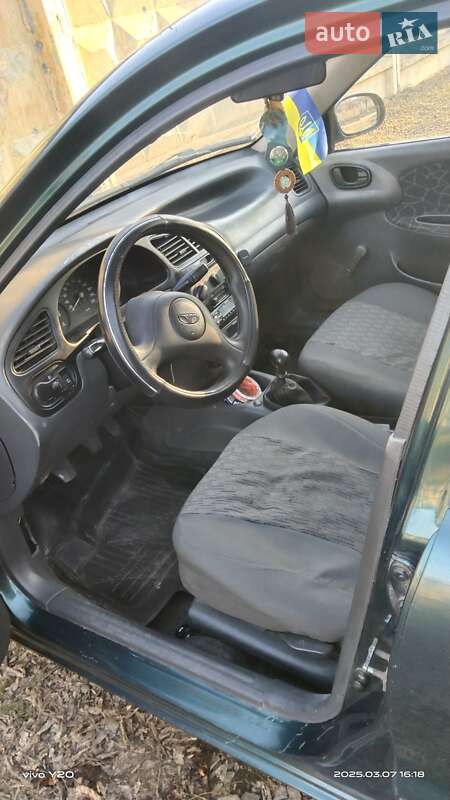 Седан Daewoo Sens 2004 в Балаклії