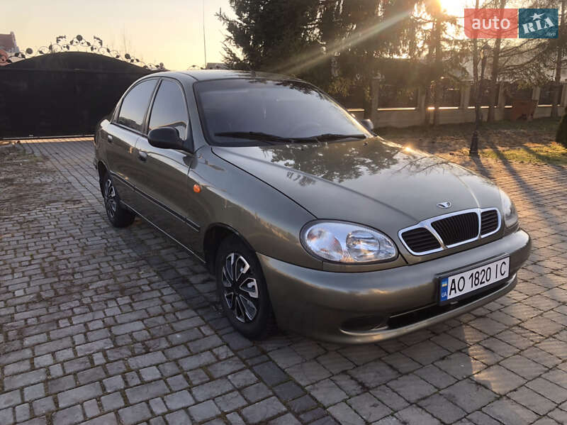 Седан Daewoo Sens 2004 в Хусте