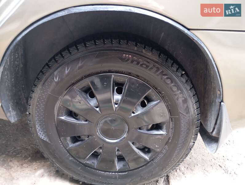 Седан Daewoo Sens 2005 в Днепре