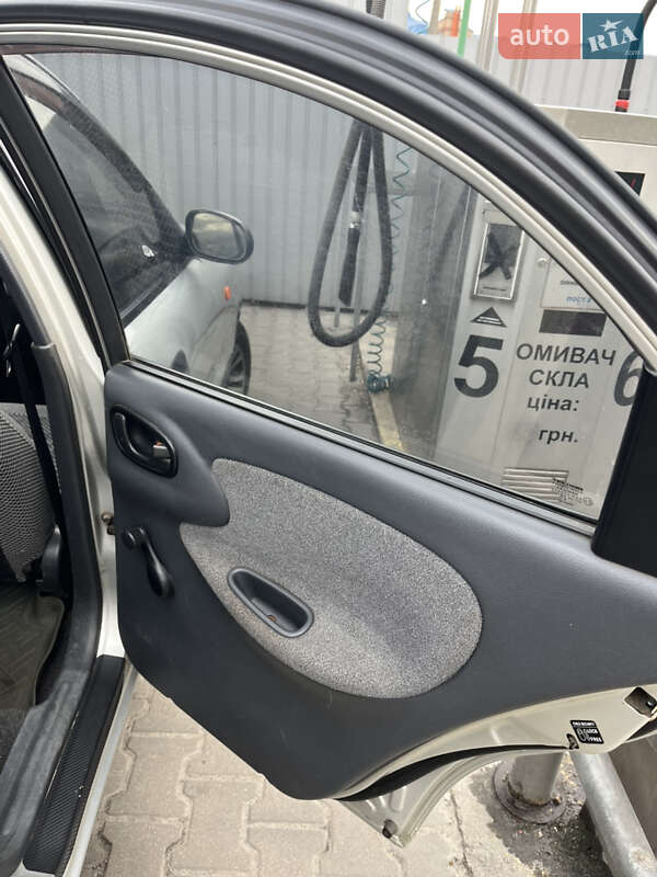 Седан Daewoo Sens 2005 в Киеве