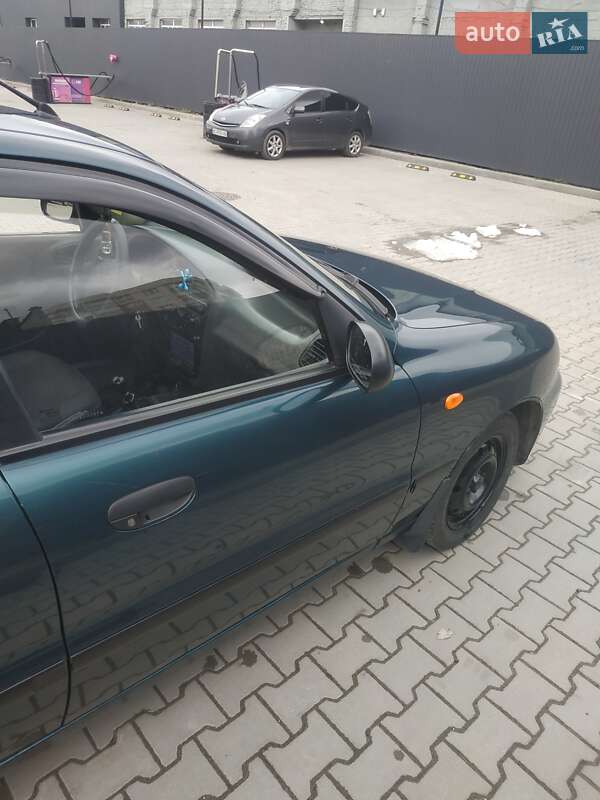 Седан Daewoo Sens 2006 в Львові