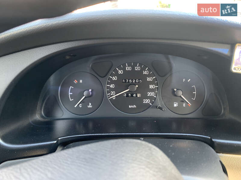 Седан Daewoo Sens 2004 в Каменском