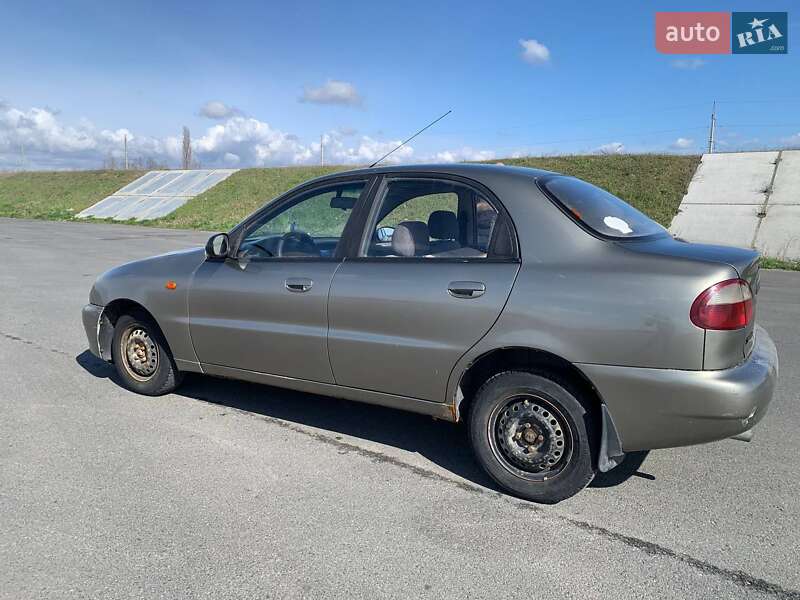 Седан Daewoo Sens 2003 в Звягеле