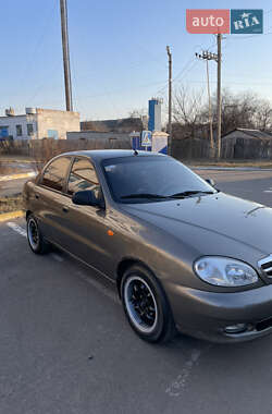Седан Daewoo Sens 2012 в 
