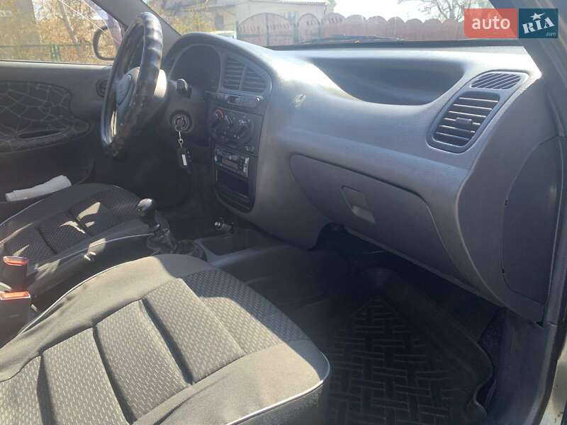 Седан Daewoo Sens 2003 в Житомире