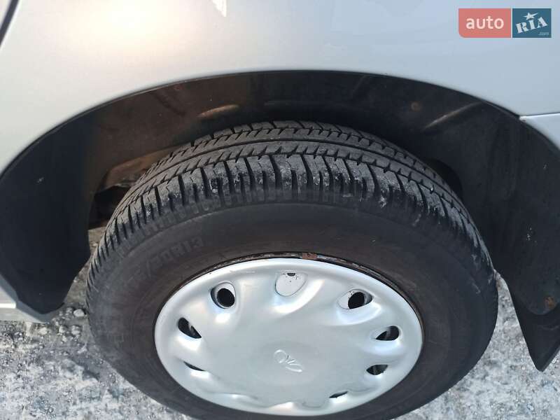 Седан Daewoo Sens 2003 в Каменском