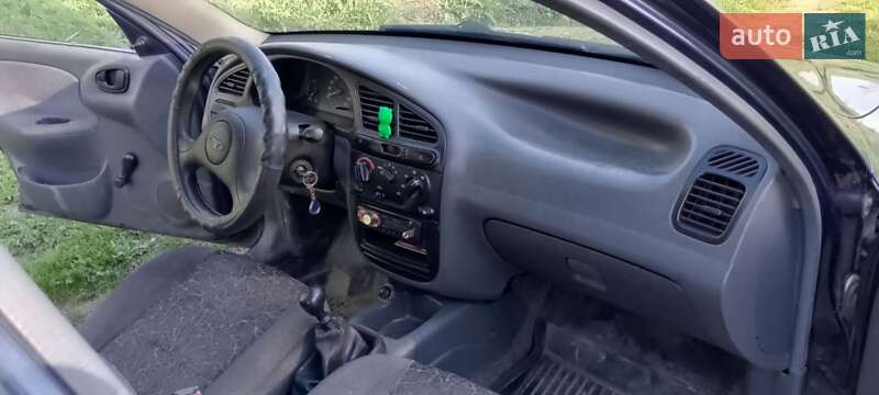 Седан Daewoo Sens 2006 в Бучаче