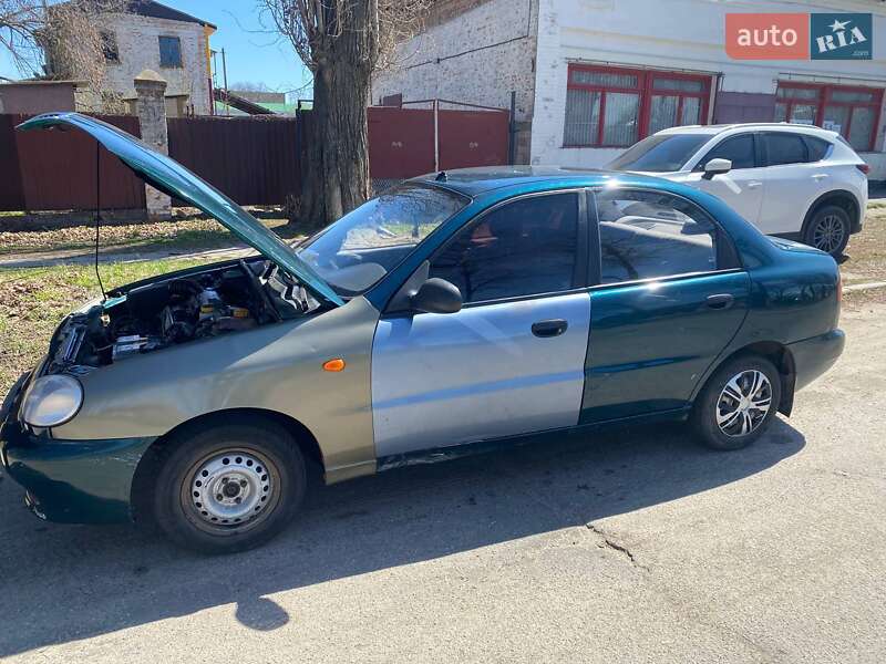 Седан Daewoo Sens 2003 в Ватутино
