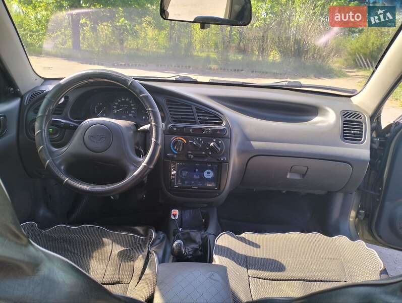 Седан Daewoo Sens 2002 в Покрове