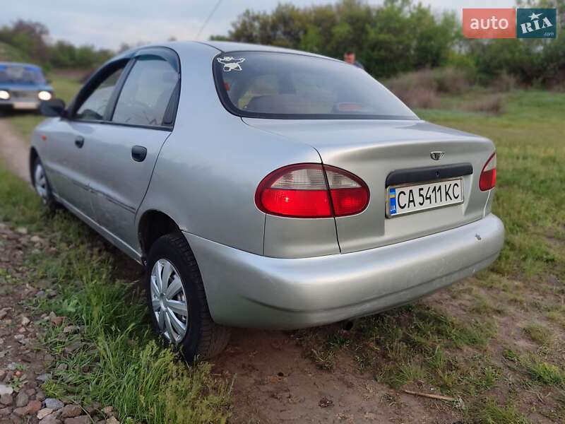 Седан Daewoo Sens 2005 в Смеле