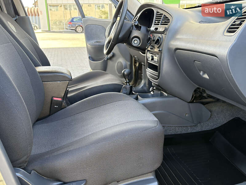 Седан Daewoo Sens 2006 в Житомирі