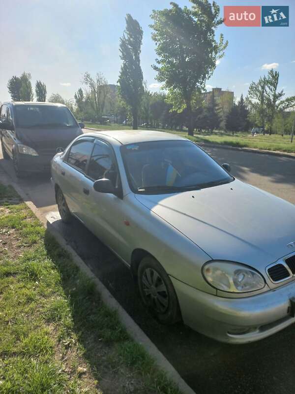 Седан Daewoo Sens 2002 в Днепре