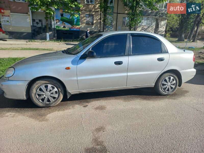Седан Daewoo Sens 2002 в Днепре