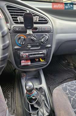 Седан Daewoo Sens 2001 в 