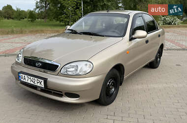 Седан Daewoo Sens 2012 в Каневі