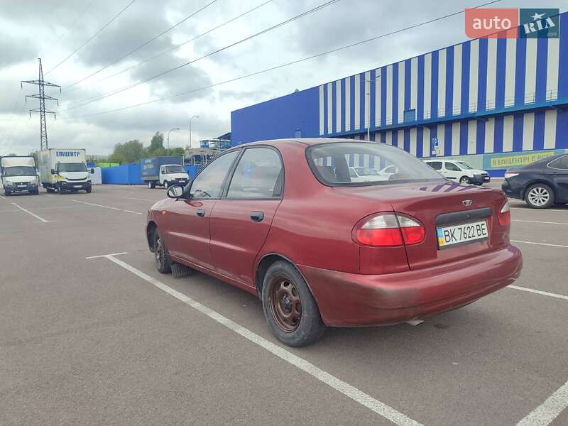 Седан Daewoo Sens 2004 в Ровно