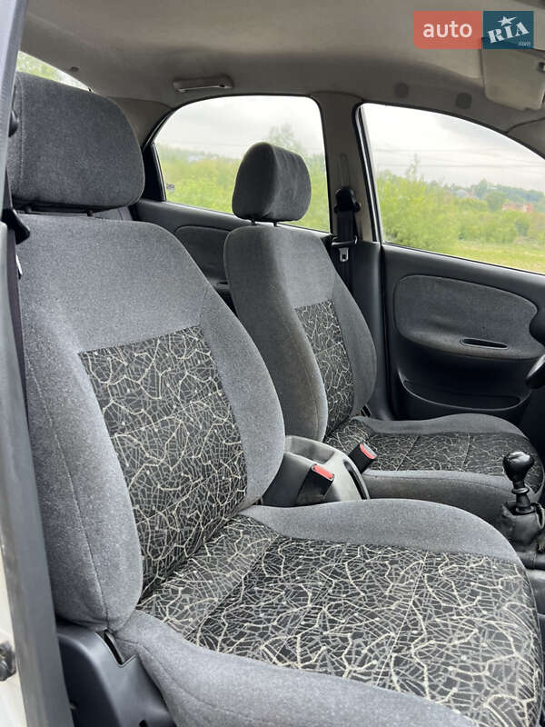 Седан Daewoo Sens 2004 в Збараже