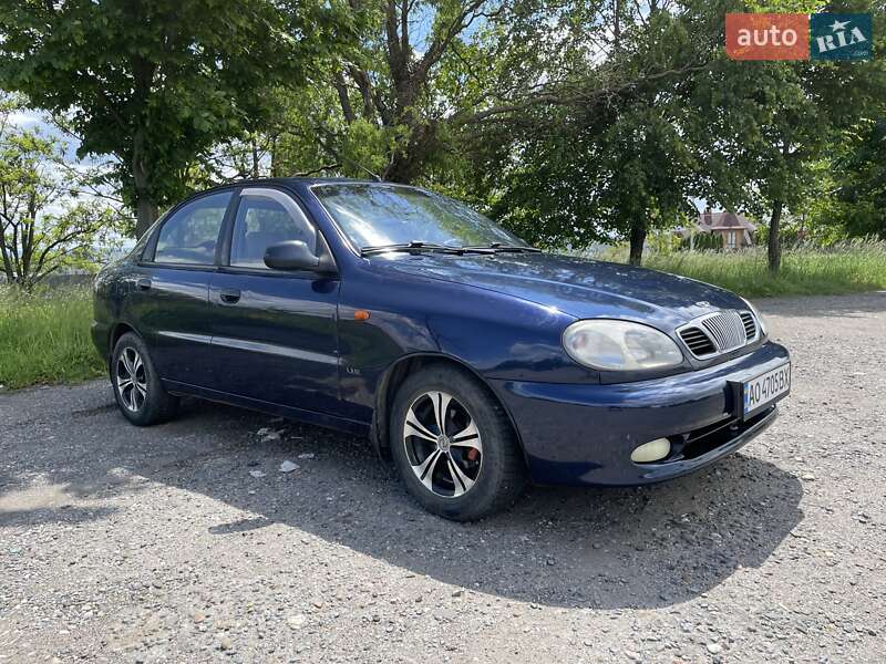 Седан Daewoo Sens 2004 в Ужгороді