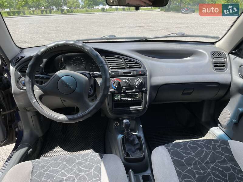Седан Daewoo Sens 2004 в Ужгороді