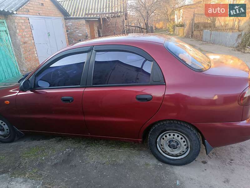 Седан Daewoo Sens 2004 в Первомайске