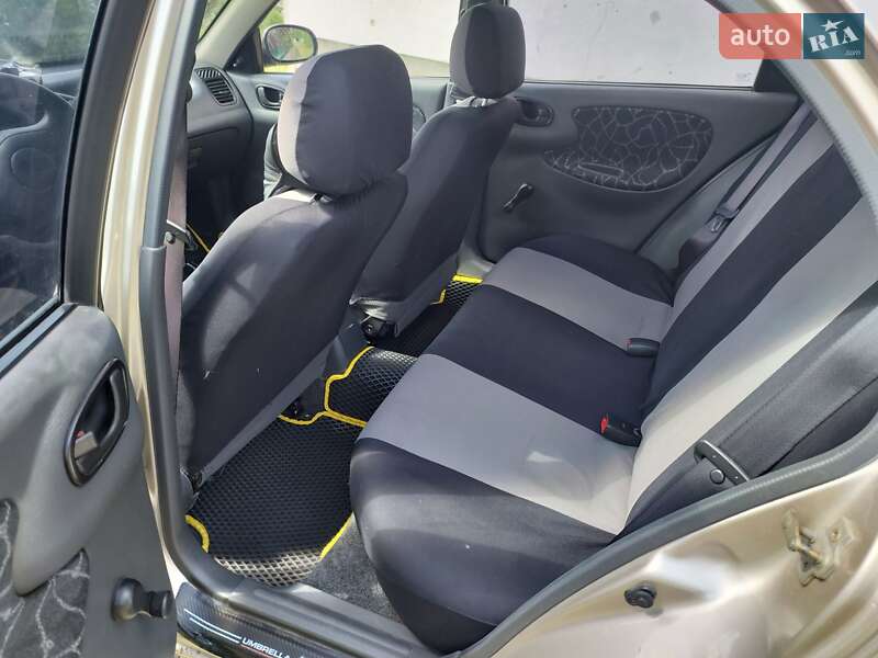 Седан Daewoo Sens 2004 в Песковке