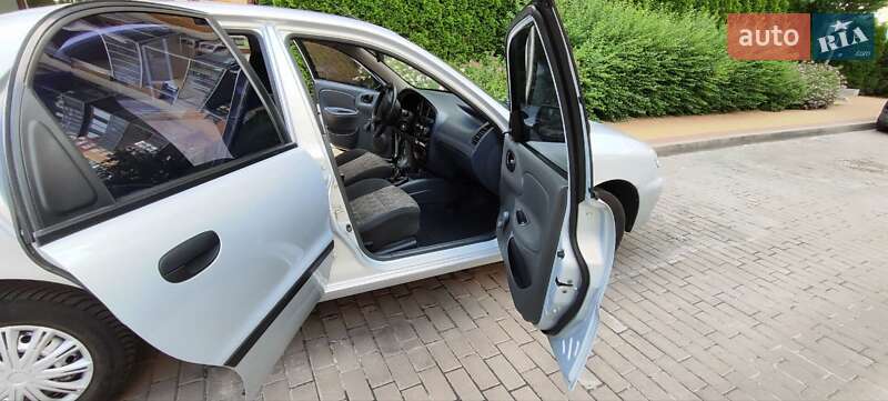 Седан Daewoo Sens 2014 в Киеве