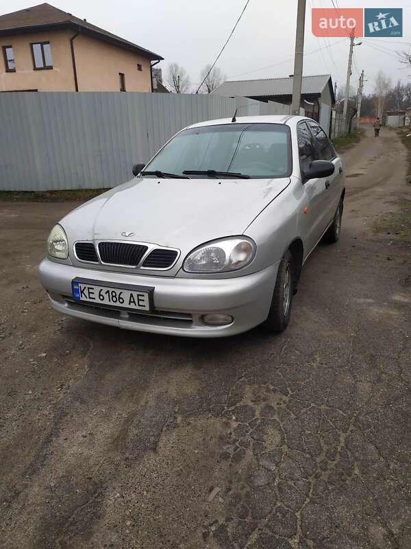Седан Daewoo Sens 2004 в Днепре