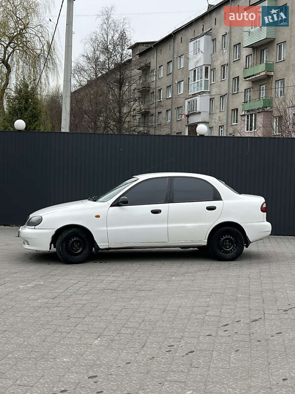 Седан Daewoo Sens 2004 в Івано-Франківську