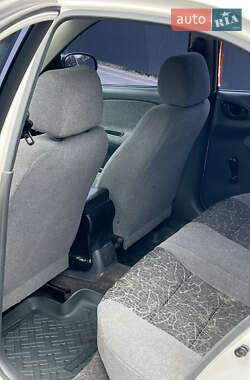 Седан Daewoo Sens 2004 в 